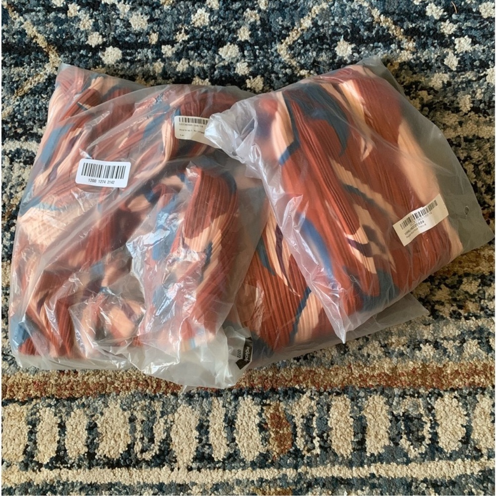 SIZE 6 BUNDLE NWT - image 12